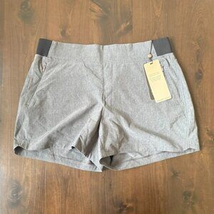 NWT Calia Anywhere 5" Short in Pure Black Heather